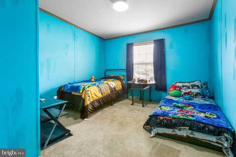 30 RAPTOR DRIVE, HANOVER, PA 17331
