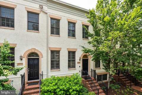 4452 1/2 MACARTHUR BOULEVARD NW, WASHINGTON, DC 20007