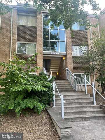 2902 KINGS CHAPEL ROAD, FALLS CHURCH, VA 22042