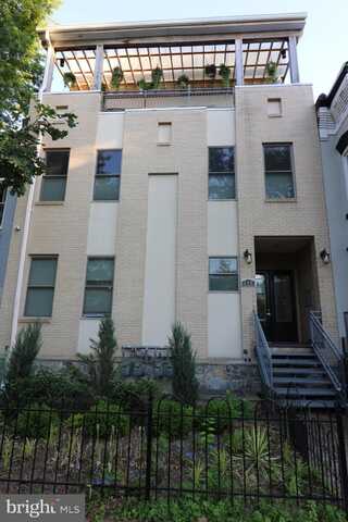 220 P STREET NW, WASHINGTON, DC 20001
