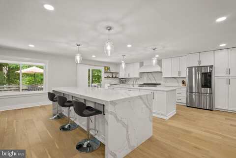 7816 WENDY RIDGE LANE, ANNANDALE, VA 22003
