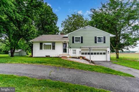101 HORNERS ROAD, CARLISLE, PA 17015