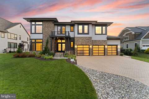 1554 DAVIDSON ROAD, MCLEAN, VA 22101