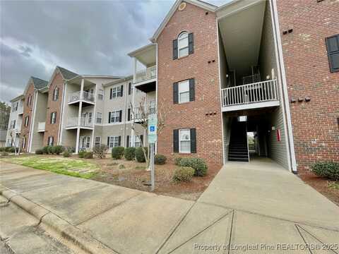 621 Marshtree Lane unit: 303, Fayetteville, NC 28314