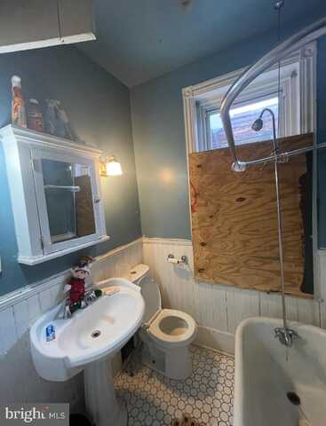 1628 W GLENWOOD AVENUE, PHILADELPHIA, PA 19132