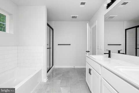 4913 S BROAD STREET, HAMILTON, NJ 08620