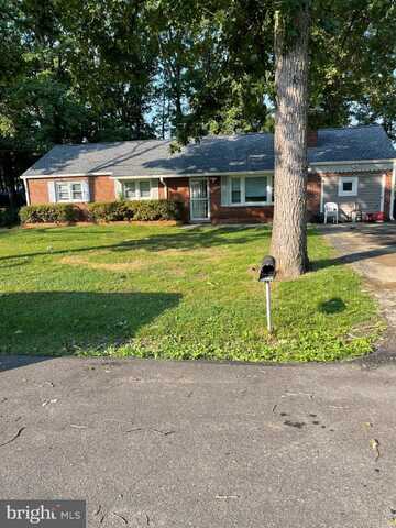 6207 DAVIS BOULEVARD, SUITLAND, MD 20746