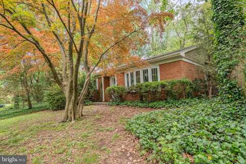 2 WILSON CIRCLE, MILTON, PA 17847