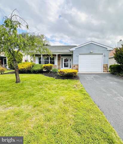 10 DARTMOOR PLACE, SOUTHAMPTON, NJ 08088