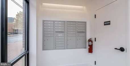 412 S BROADWAY, CAMDEN, NJ 08103