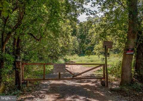 167 HYDE PARK LANE, CHARLES TOWN, WV 25414