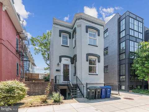 1704 V STREET NW, WASHINGTON, DC 20009