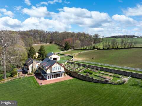 9981 DOUGLAS ROAD, RED LION, PA 17356