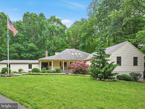 5150 CHESTNUT GROVE ROAD, SPRING GROVE, PA 17362