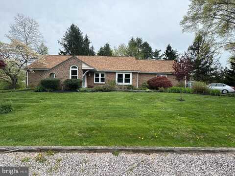 1392 KUTZ DRIVE, POTTSTOWN, PA 19465