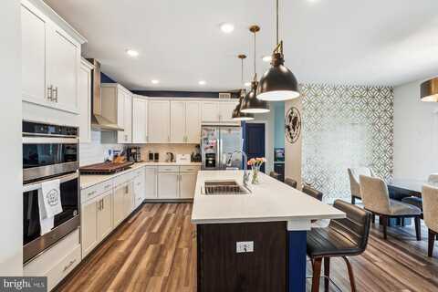 17787 WHITE CAMPION WAY, DUMFRIES, VA 22026