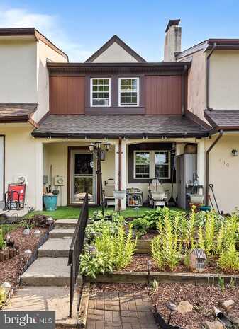 408 WALNUT RIDGE ESTATE, POTTSTOWN, PA 19464