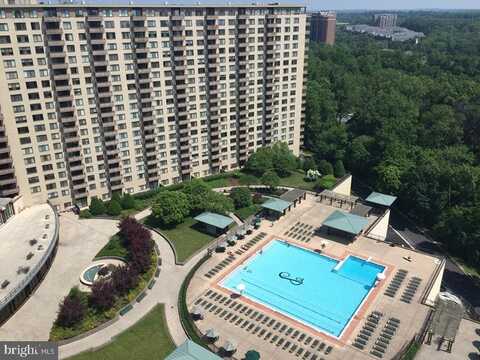 5225 POOKS HILL ROAD, BETHESDA, MD 20814