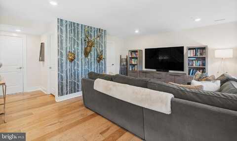 4790 JEFFERSON COURT, PIPERSVILLE, PA 18947
