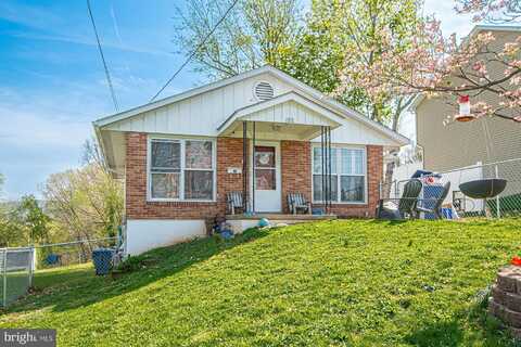 122 W 9TH STREET, FRONT ROYAL, VA 22630