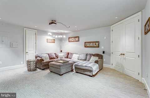 1034 FOUNDERS RIDGE LANE, MCLEAN, VA 22102