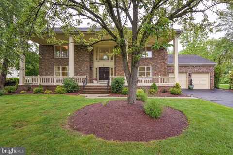 9 LE PARC DRIVE, PRINCETON JUNCTION, NJ 08550