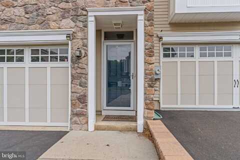209 CHESTNUT COURT, LANGHORNE, PA 19047