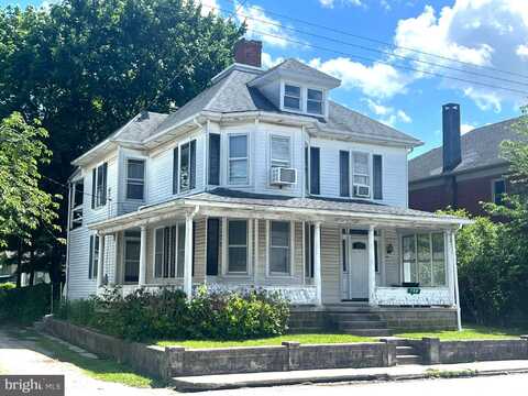 709 YORK STREET, HANOVER, PA 17331