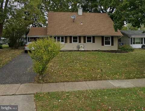 33 MIDDLEBURY LANE, WILLINGBORO, NJ 08046