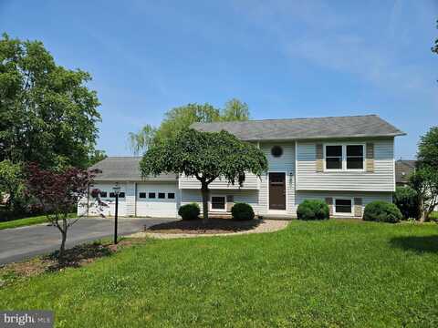 136 NIGHTINGALE AVENUE, STEPHENS CITY, VA 22655