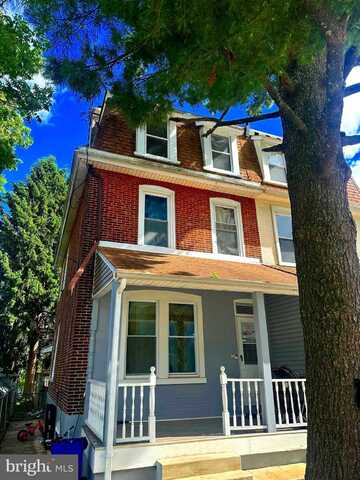 36 E WASHINGTON AVENUE, CLIFTON HEIGHTS, PA 19018
