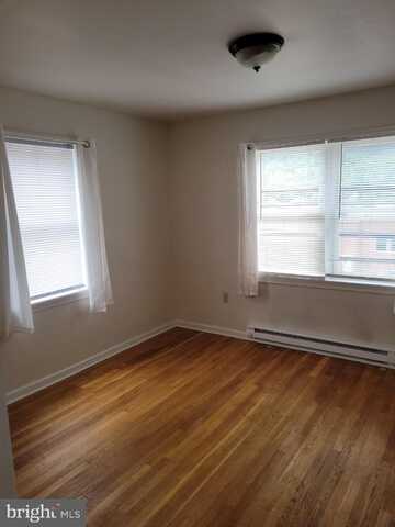 703 S. WASHINGTON ST, BERKELEY SPRINGS, WV 25411