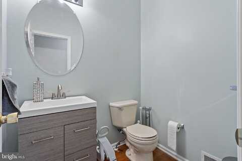 209 WINDSOR DRIVE, SWEDESBORO, NJ 08085