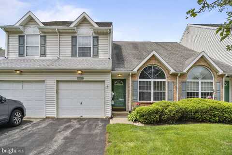 8077 CROSS CREEK CIRCLE, BREINIGSVILLE, PA 18031