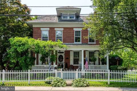 44 W COTTAGE AVENUE, MILLERSVILLE, PA 17551