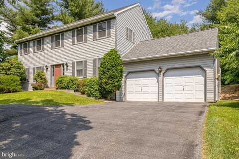 39 BROOKWOOD DRIVE, LITITZ, PA 17543