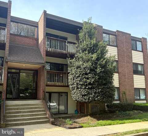 10725 W WEST DRIVE, FAIRFAX, VA 22030