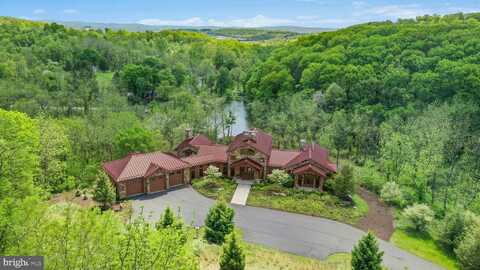 2042 FOLK ROAD, FOGELSVILLE, PA 18051