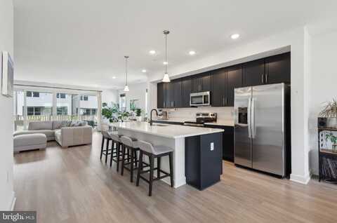 4902 LONGMIRE WAY, CHANTILLY, VA 20151