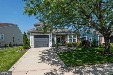 681 CASCADE DR S, MOUNT LAUREL, NJ 08054