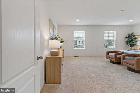 127 STAGER AVENUE, FALLING WATERS, WV 25419