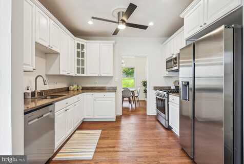 2142 N DINWIDDIE STREET, ARLINGTON, VA 22207