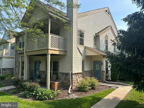 2302 FOXMEADOW CIRCLE, ROYERSFORD, PA 19468
