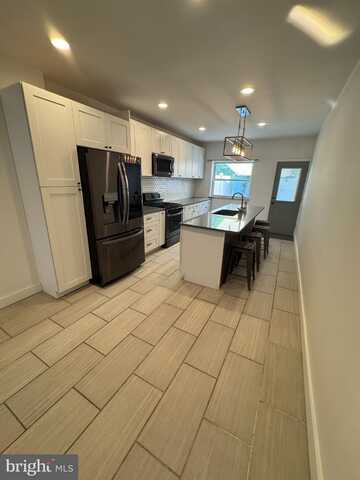 3504 MOUNT VERNON STREET, PHILADELPHIA, PA 19104