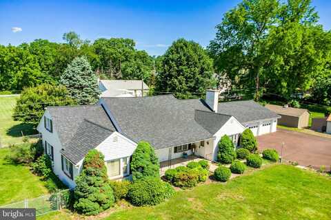 215 YOCUM ROAD, OAKS, PA 19456