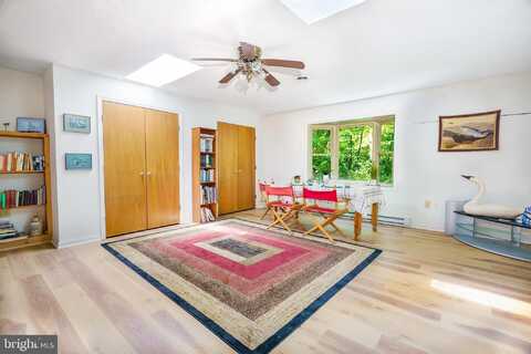191 HIDEAWAY FARMS ROAD, EDINBURG, VA 22824