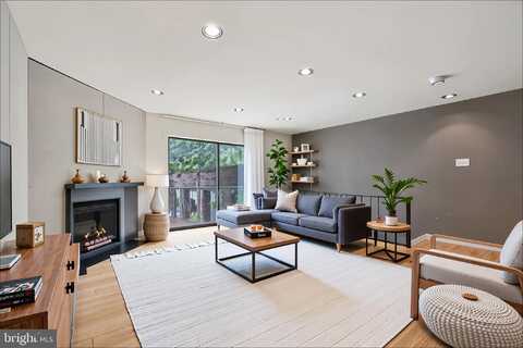 2213 RACE STREET, PHILADELPHIA, PA 19103