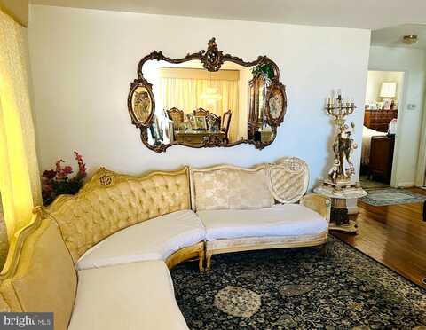847 HILLTOP TERRACE SE, WASHINGTON, DC 20019