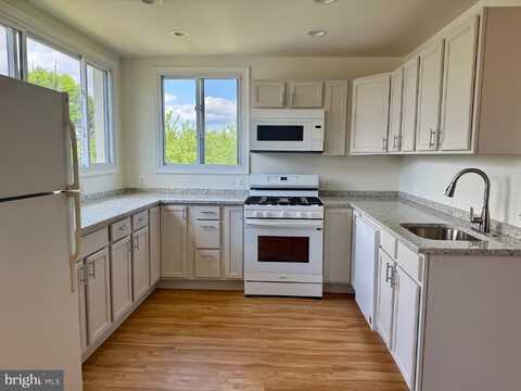 3016 TAYLOR AVENUE, PARKVILLE, MD 21234