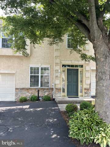 121 CASTLE DRIVE, NORTH WALES, PA 19454